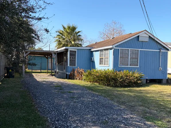916 14th St, San Leon, TX 77539
