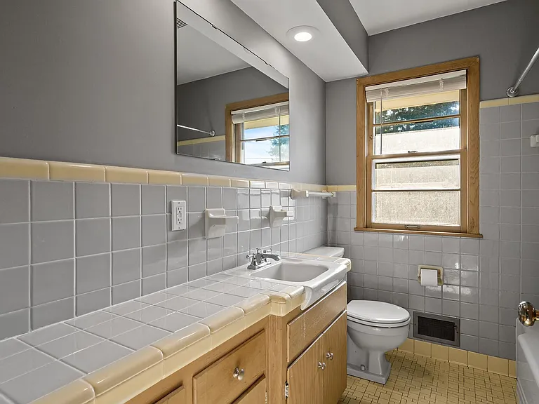 6339 Vincent Ave S — Photo 29