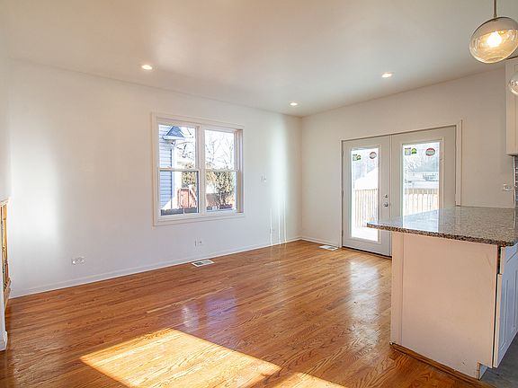 5th image of 1903 S 13th Ave