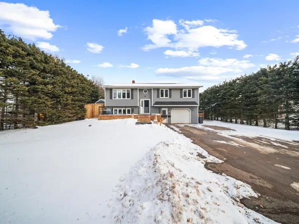 35 Fairway Ave, Linkletter, PE C1N 5L8