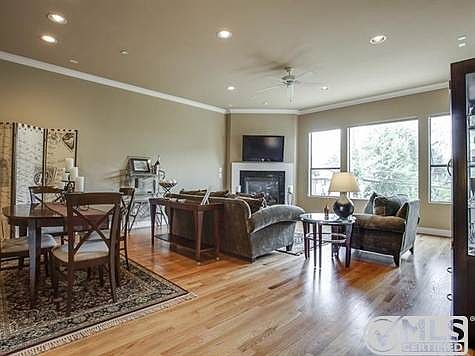 2nd image of 4023 Rawlins St APT 105
