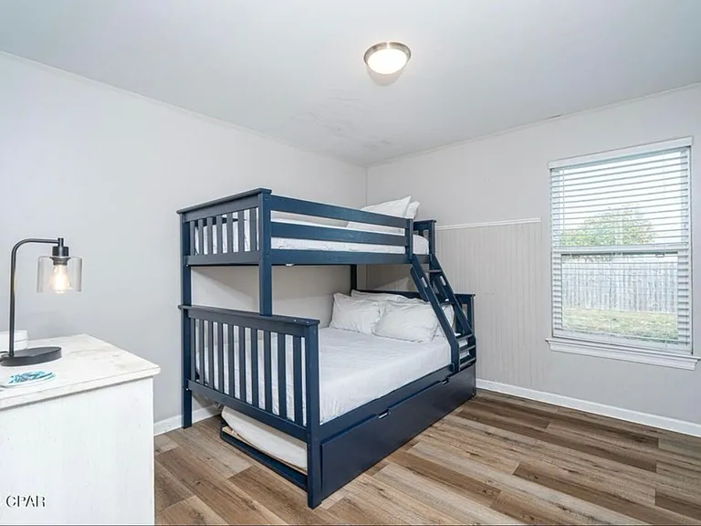 6320 Beach Dr — Photo 17