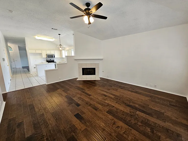 1128 Marshall Dr — Photo 27