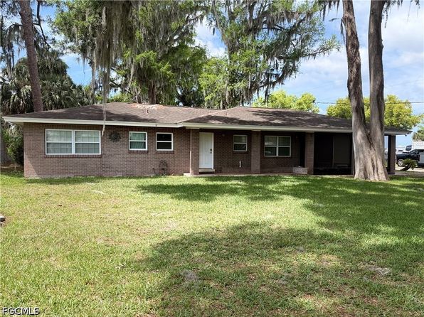 48 Harbor Cir