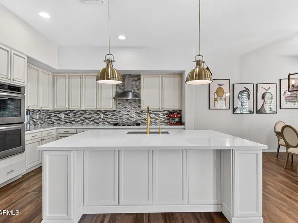 1976 W BLUE RIDGE Court, Chandler, AZ 85248