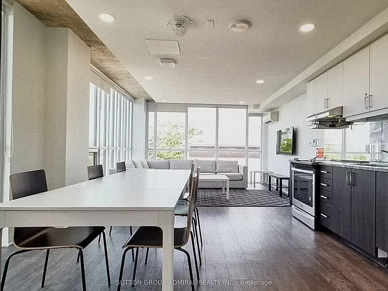 1900 Simcoe St N #511 — Photo 3