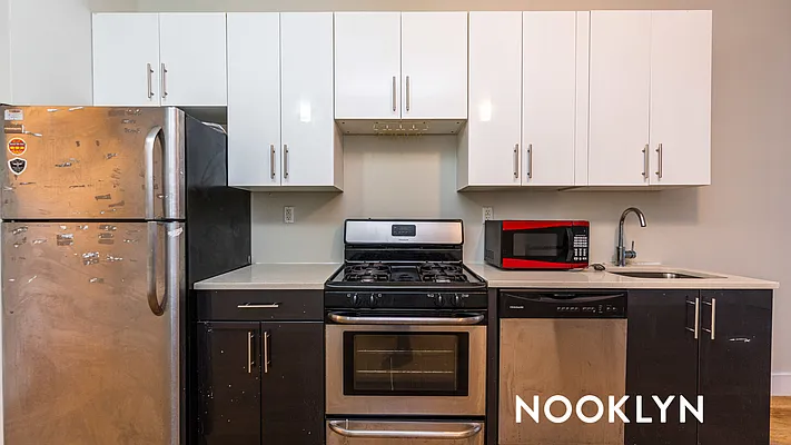 Rented by Nooklyn NYC LLC | media 7
