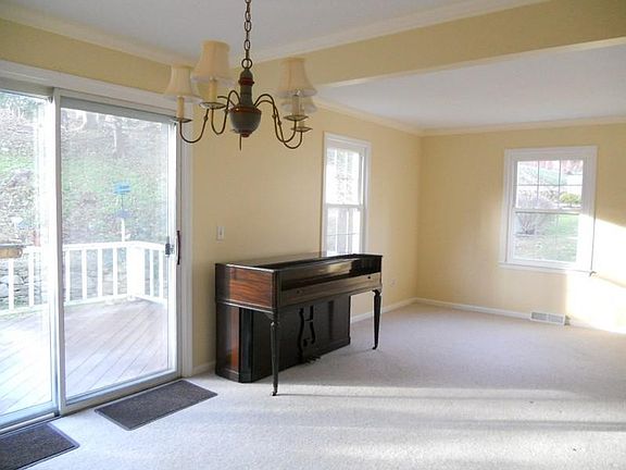 Copy (2) of reinhardt 003