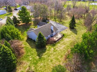 504 Overland Ct, Oxford, MI