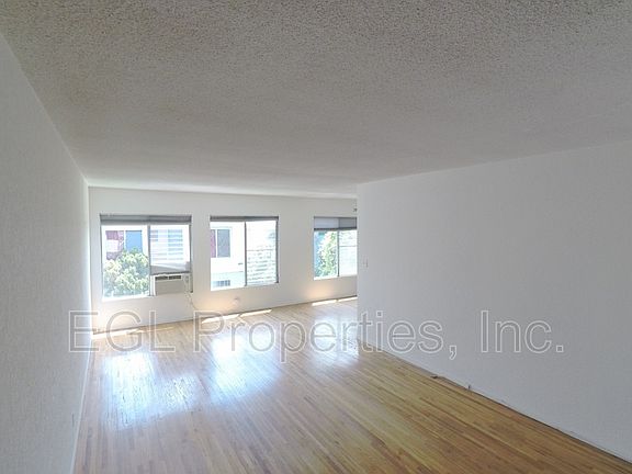 2nd image of 7920 Selma Ave APT 8