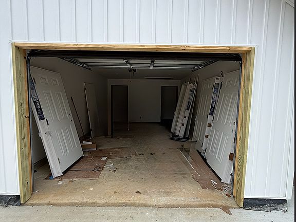 2nd image of 382 Dunlap Rd