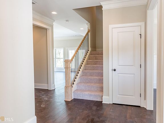 5th image of 5716 Pleasant Woods Dr