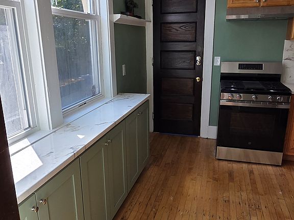 4th image of 213 Culver Rd #1