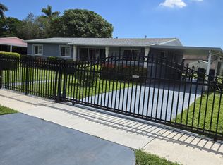 2210 NW 193rd Ter, Miami Gardens, FL 33056