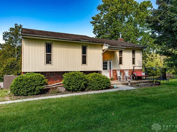 4401 California Rd, Okeana, OH 45053