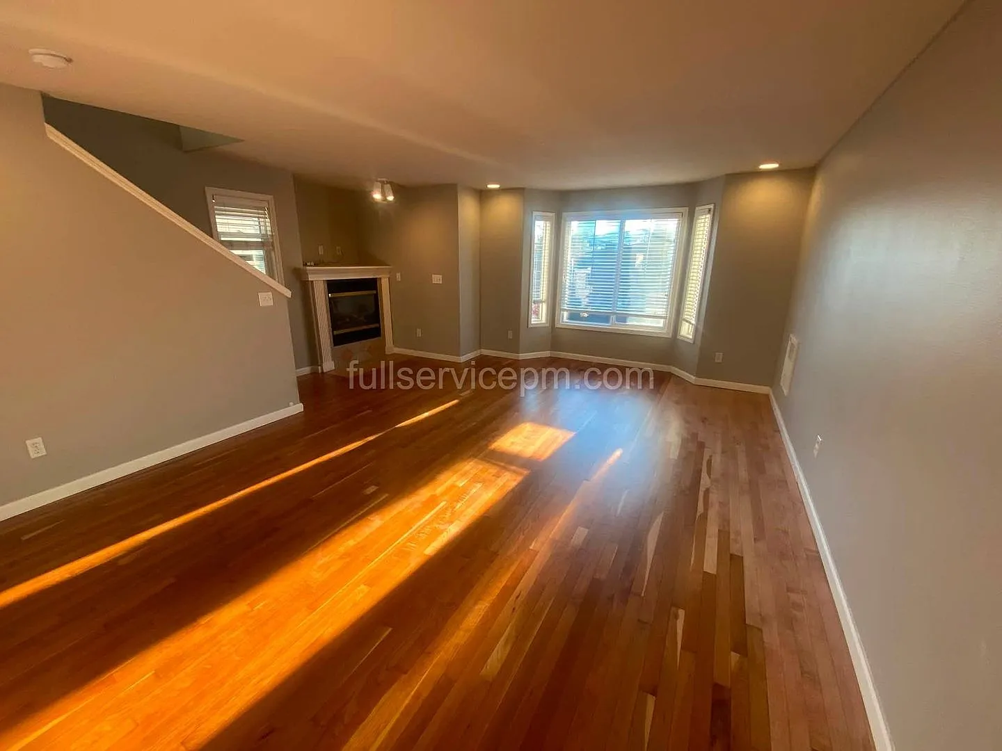 Modern Central District Townhome w/ Dual Suites, Office, Garage & City-View Deck — Photo 4