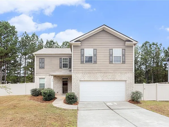 404 Lake Ridge Ln, Fairburn, GA 30213