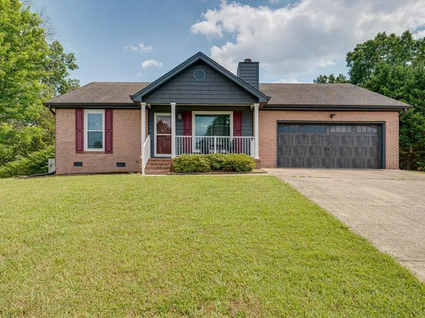 2130 N Fork Dr, Soddy Daisy, TN 37379