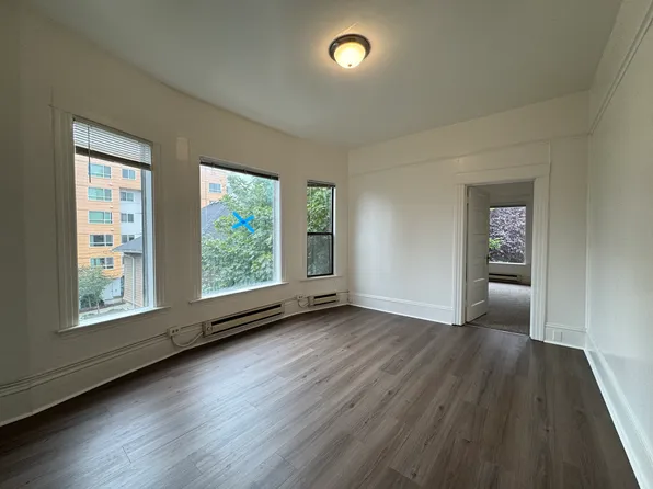 156 11th Ave APT 4, Seattle, WA 98122