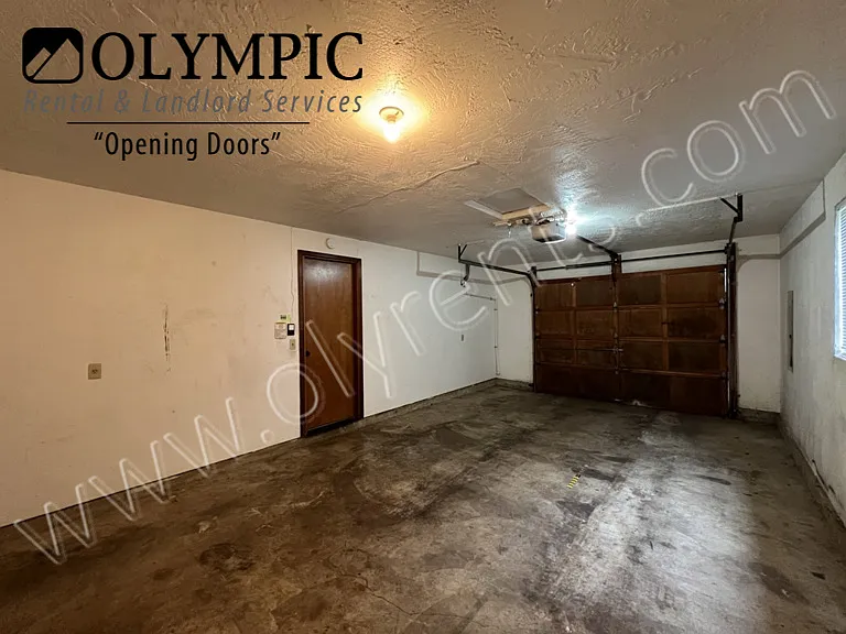 Garage_Parking_1_06032026