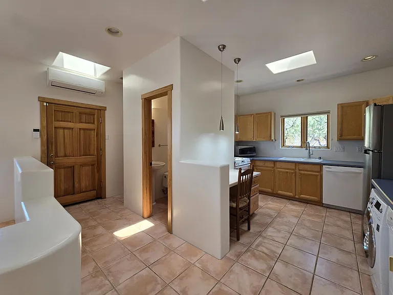 1310 Lejano Ln #A — Photo 6