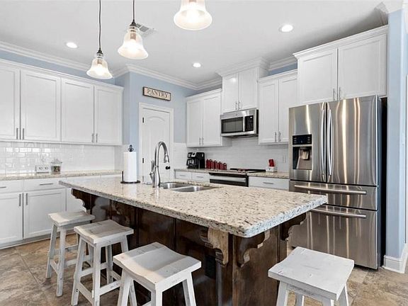4th image of 7421 Buckskin Dr #D