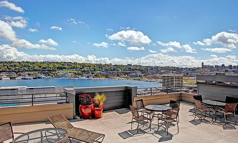 1504 Aurora Ave N #207 — Photo 14