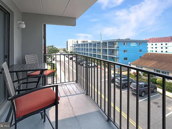 18 69th St Unit 9, Ocean City, MD 21842
