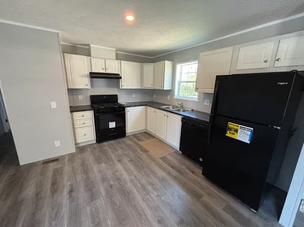 5838 Panam St #18, Romulus, MI 48174