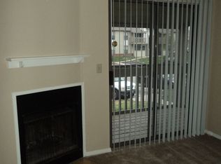 602 SE 291 Hwy APT 312, Lees Summit, MO 64063
