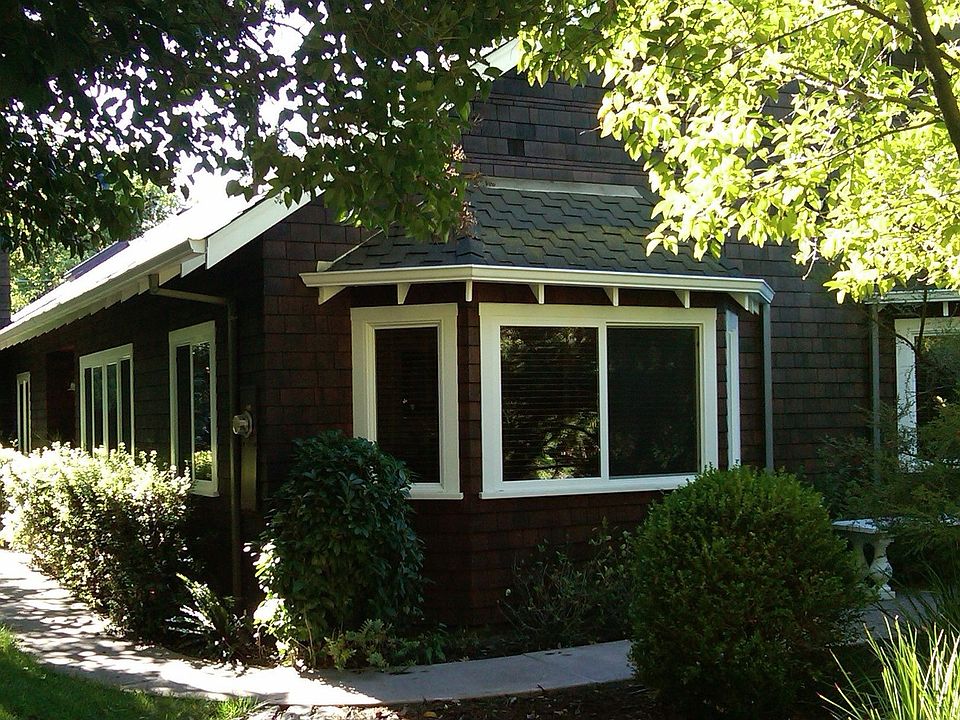 3912 Laguna Ave., Palo Alto
