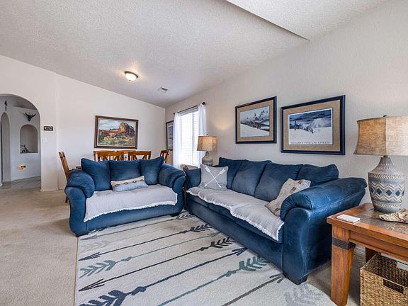 4th image of 2700 Violeta Cir SE