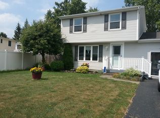 1308 104th St, Niagara Falls, NY 14304