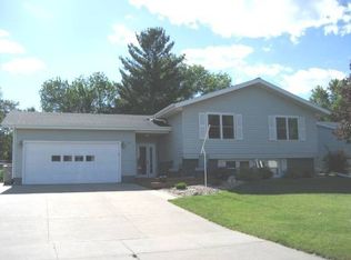 2019 Wardview Rd, Marshalltown, IA 50158