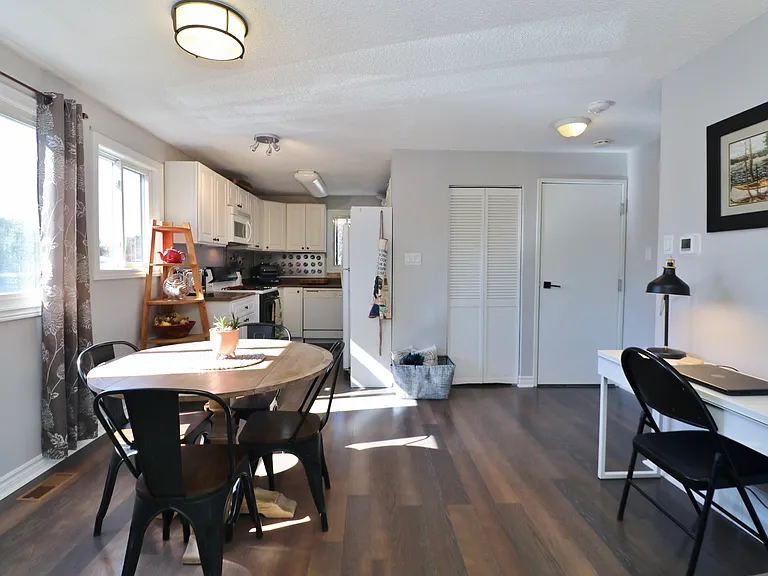15 Laurie Ct #A — Photo 3