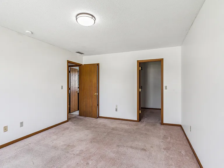 2357 Amy Ave — Photo 15