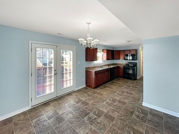 4th image of 3100 Dillyn Ct