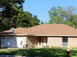 2815 Celinda Cir, College Station, TX 77845