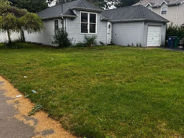 1891 Niagara Ave, Niagara Falls, NY 14305