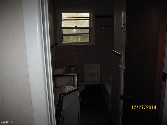 4th image of 1712 S Fleishel Ave
