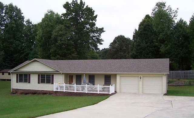 1st image of 505 Windsor Ct