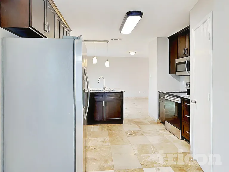 637 Aqua Dr — Photo 6