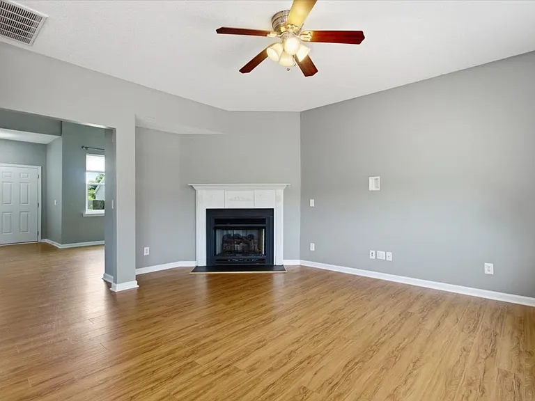 103 Briar Hollow Dr — Photo 11