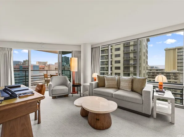 223 Saratoga Rd #1402, Honolulu, HI 96815