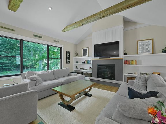 3rd image of 9351 E Summerfield Dr