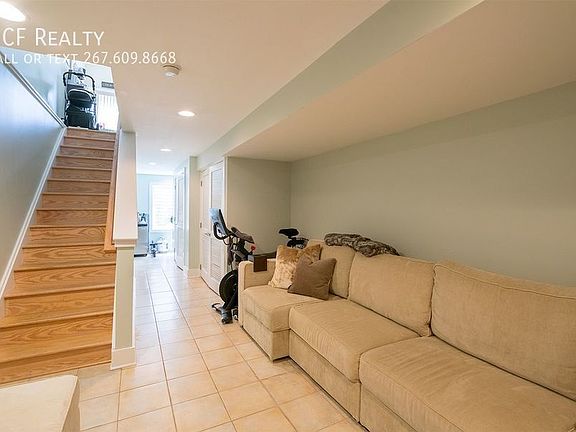 4th image of 2520 Kimball St