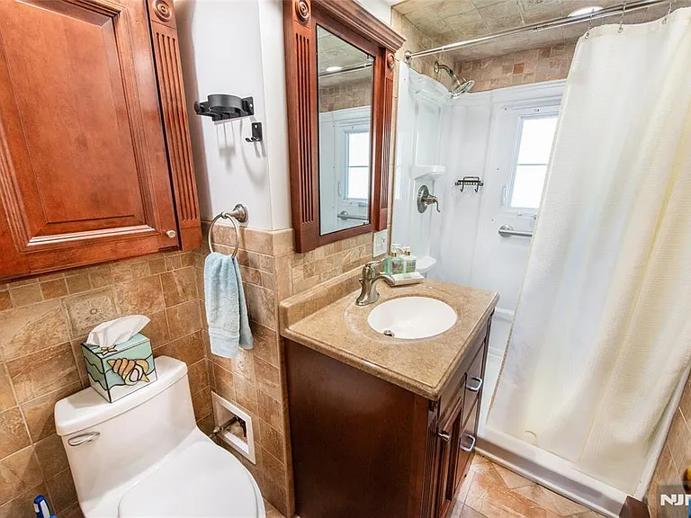 5 Sewell Rd — Photo 11