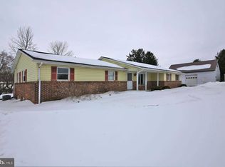 2 N Willow St, Myerstown, PA 17067
