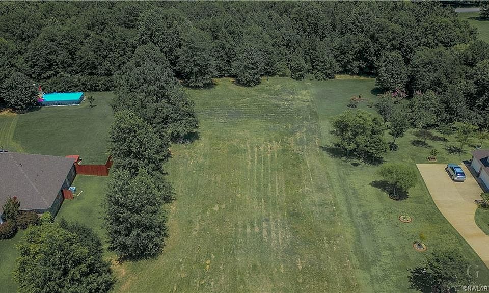 2nd image of 8397 Belle Oaks Cir