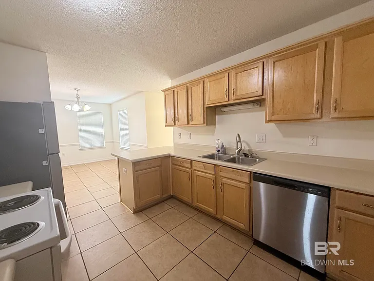 431 Hamilton Blvd — Photo 5